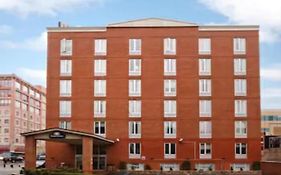 Days Inn By Wyndham Long Island City